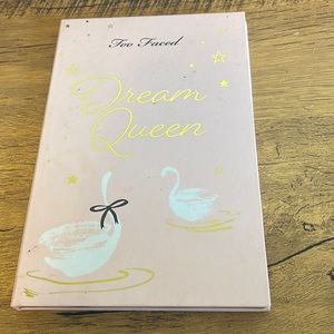 Too Faced Dream Queen